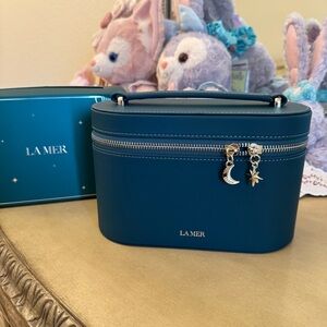 La Mer Blue Women's vanity box